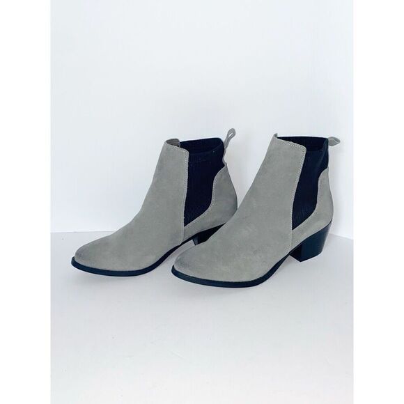 Very Volatile Chelsea Ankle Boots Suede Leather Pull On Bootie Gray Pointed 8.5 - Picture 3 of 15